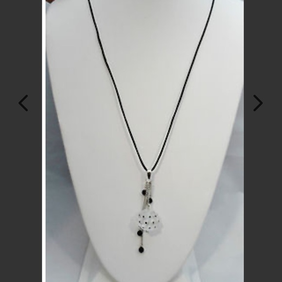 Lalique Crystal Cactus Pendant designed by Lalique France - Picture 2 of 3